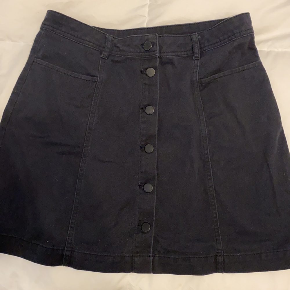 H&M black denim skirt size 8